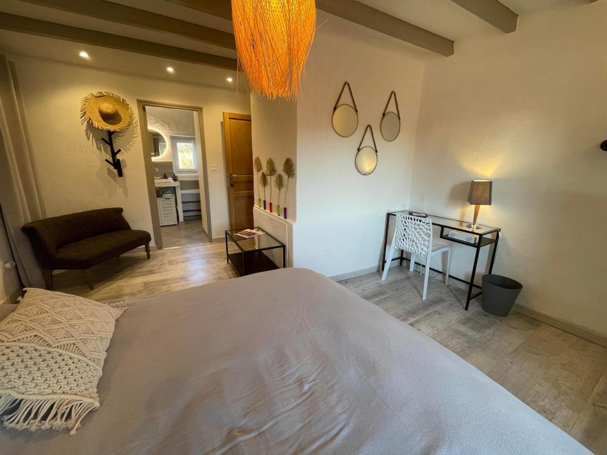 Chambres D Hotes Le Mas Julien Piscine Chauffee Adult Only Оранж Екстериор снимка